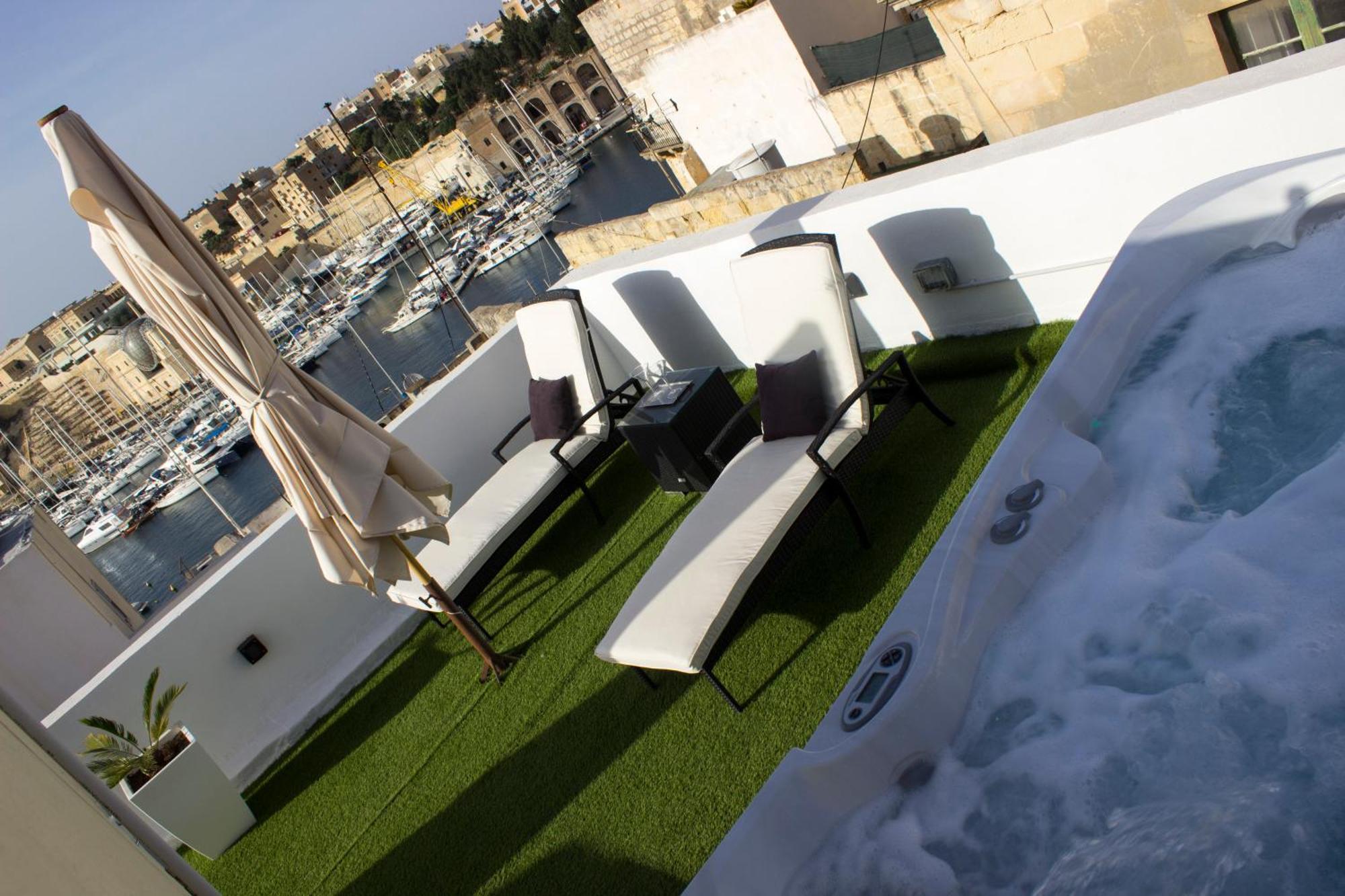 Budget Room 1 Floor Private Bathroom Ground Floor Birgu Dış mekan fotoğraf